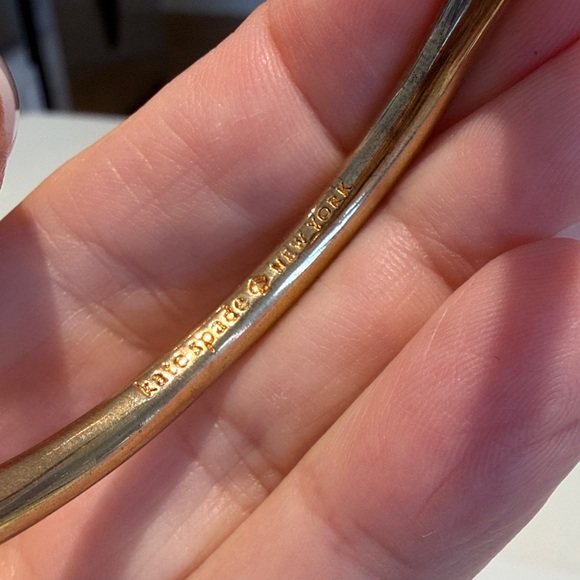 Elegant kate spade Gold brass and Cream Bangle Set - Picture 8 of 15